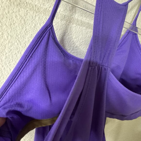 Lululemon No Limits Tank Top Women’s 8 Purple Built In Bra Layered Workout Gym - Picture 6 of 6